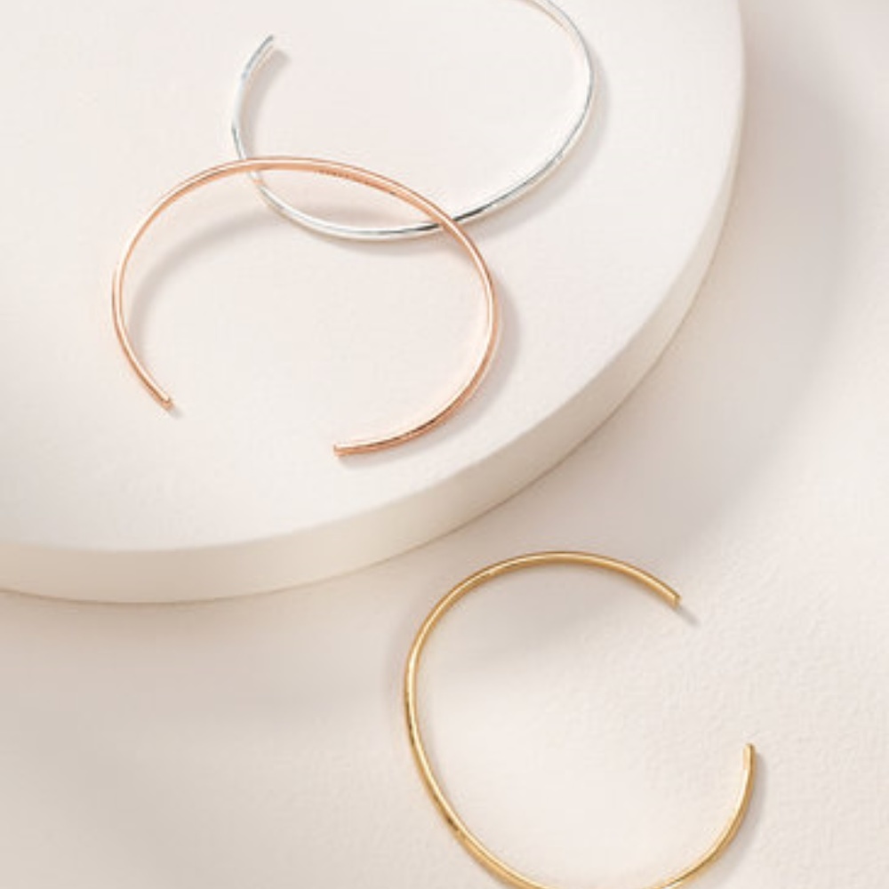 Stella & Dot Essential Hammered Cuff Set